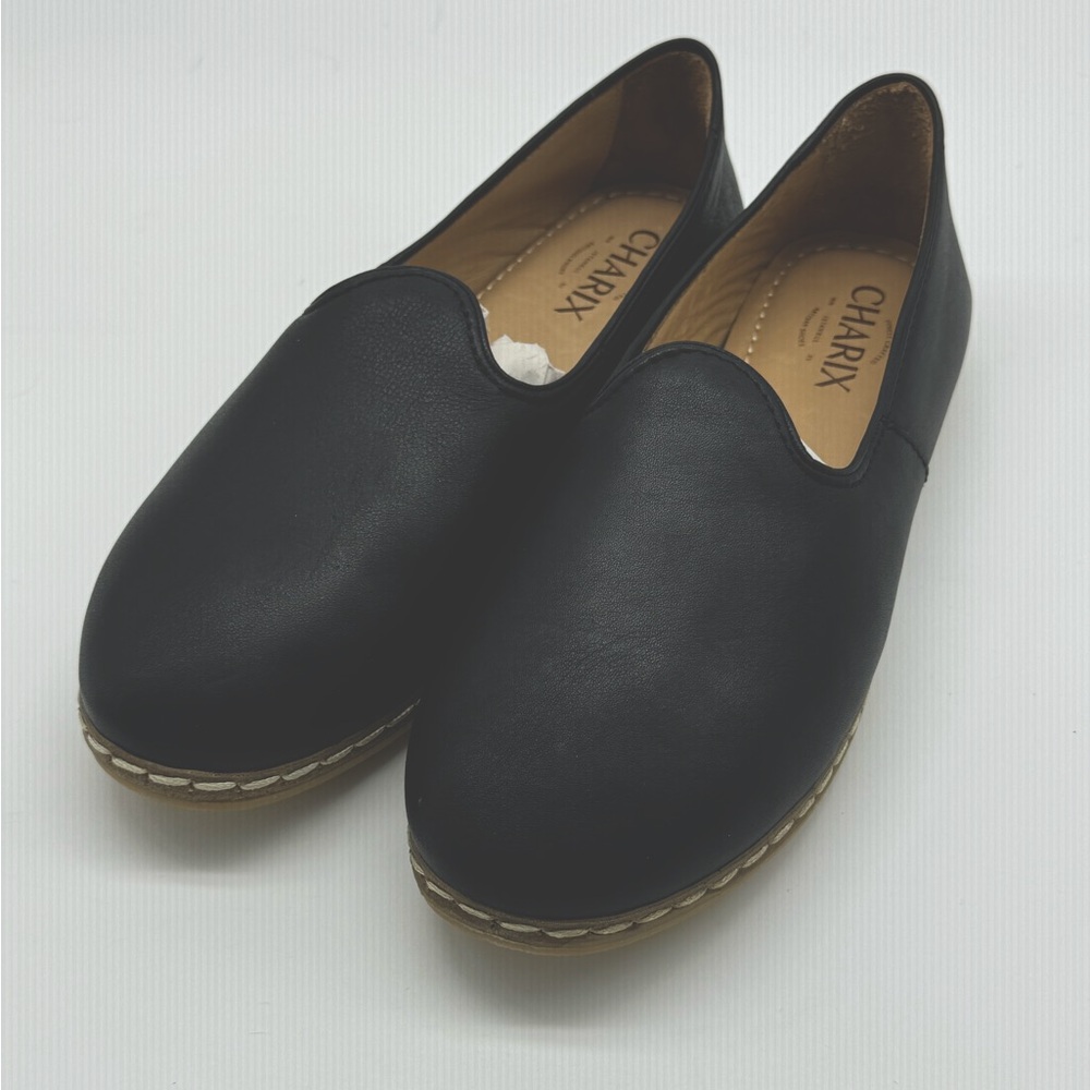 Charix Artisan Black Leather Slip on Loafer size 39.5